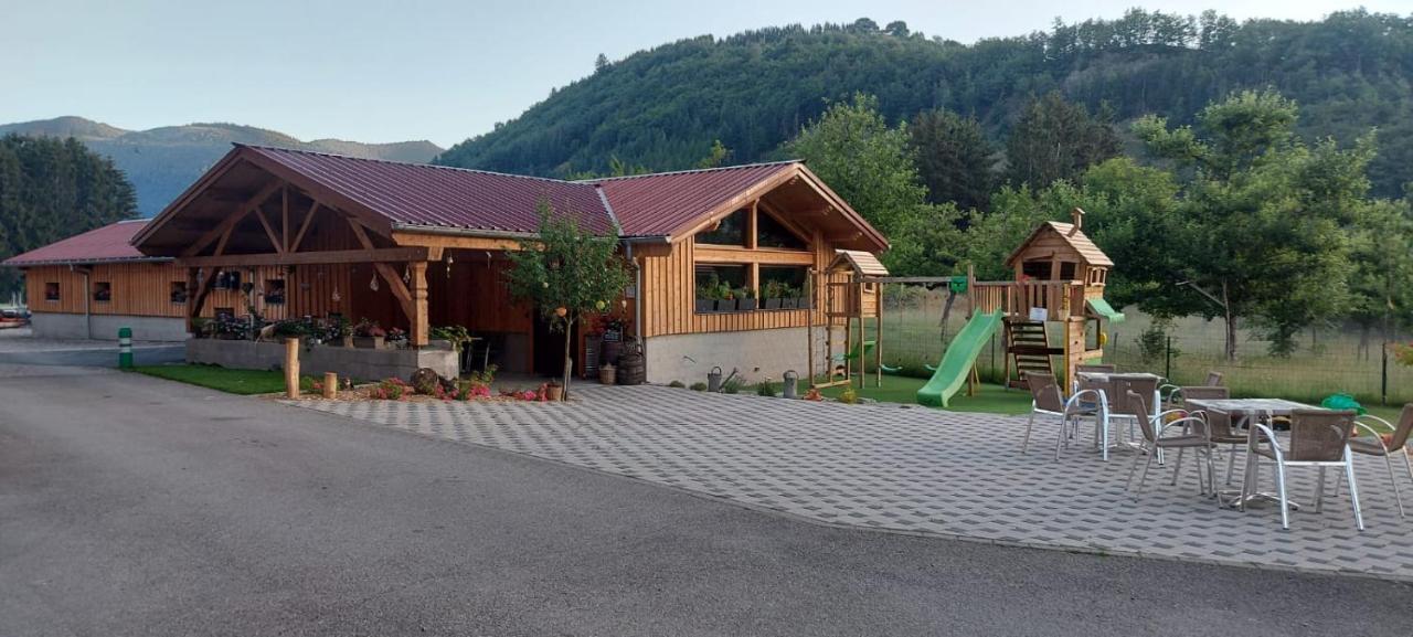 Nos 2 Gites A La Fermy'Air Mollau Exterior foto